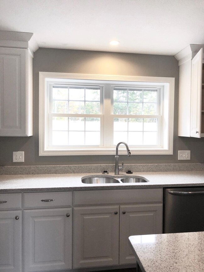 14 White Oak Dr, Wells, ME 04090 - photo 3