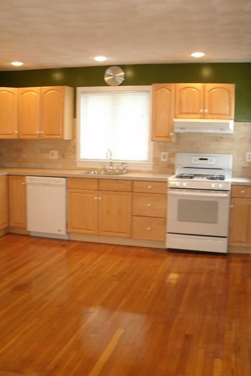 123 High St unit 2, Everett, MA 02149 - photo 2