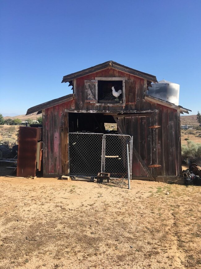 3200 Dawn Rd, Rosamond, CA 93560 - photo 4