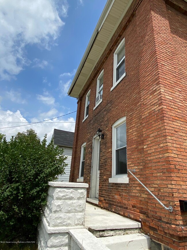 11-front porch