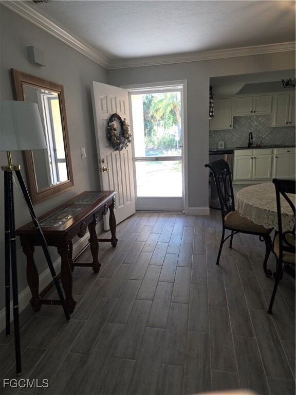 11194 La Coruna Ln, Bonita Springs, FL 34135 - photo 4