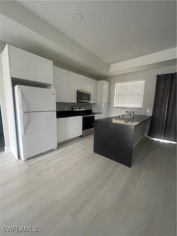 125 Greenbriar Blvd, Lehigh Acres, FL 33972 - photo 4