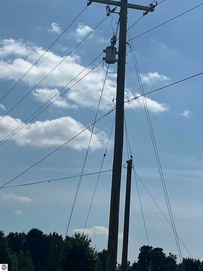 0 M-72 unit 1941046, Williamsburg, MI 49690 - photo 3