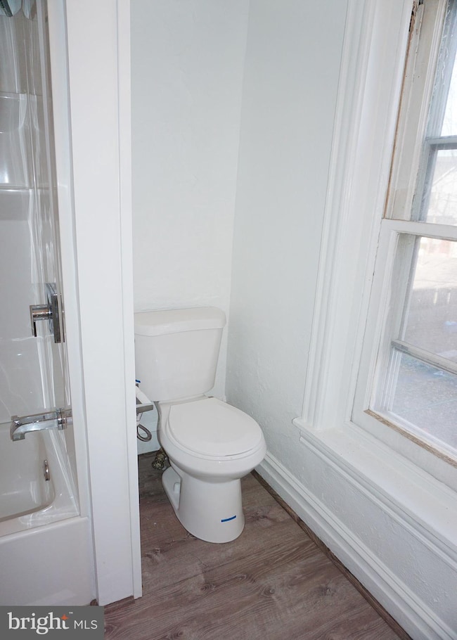 1017 S Hall St, Allentown, PA 18103 - photo 7