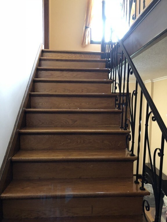 2 Washington Rd, Springfield, MA 01108 - photo 7