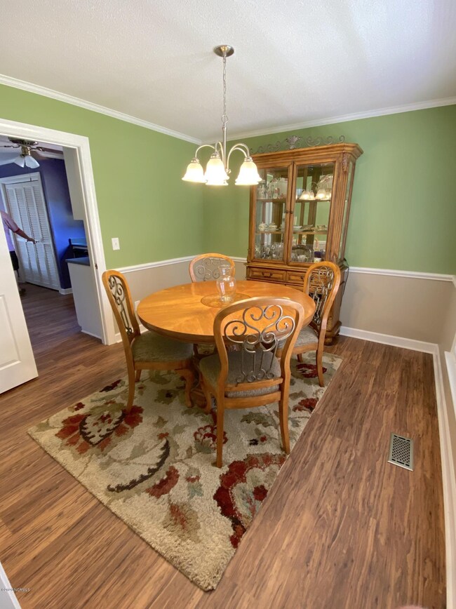 2262 Edgewater Dr, Winterville, NC 28590 - photo 6