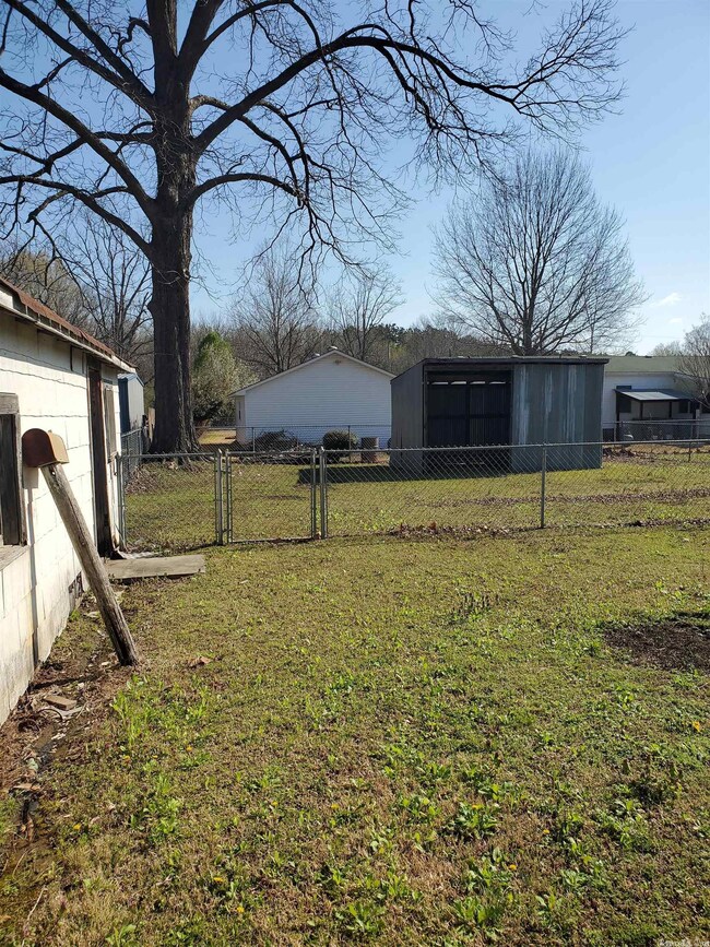 103 Pine St, Mc Rae, AR 72102 - photo 5