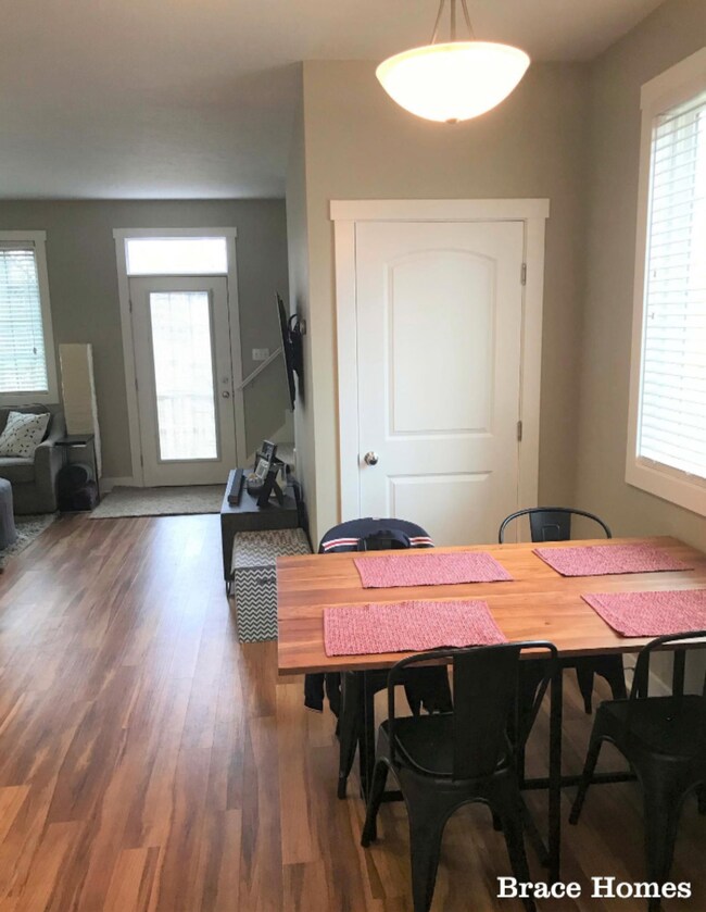 Eating Area2
