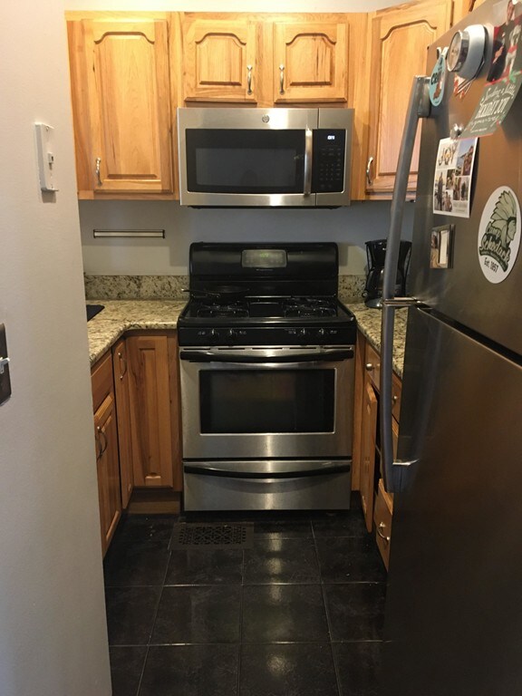 188 I St unit 1, Boston, MA 02127 - photo 2