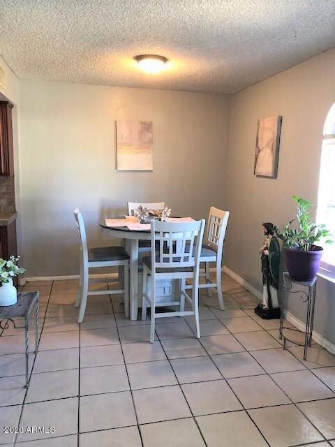 Dining rm