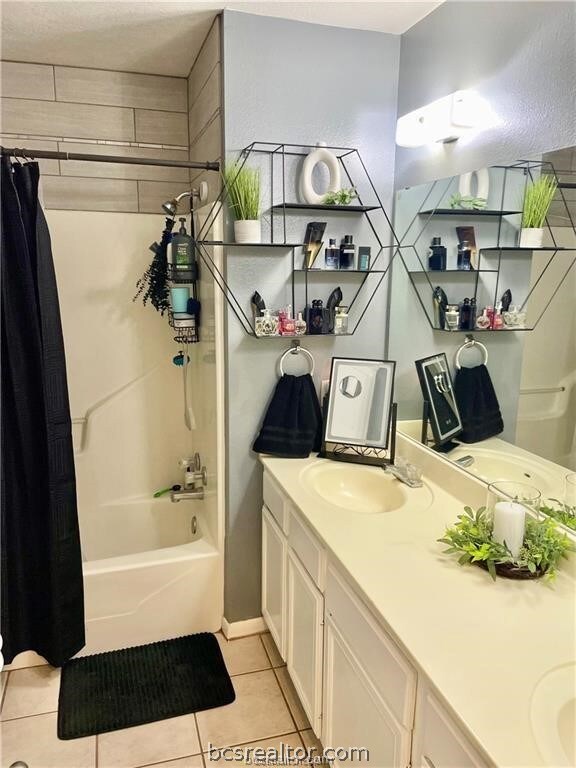 1208 Webhollow Cir unit B, Bryan, TX 77801 - photo 7