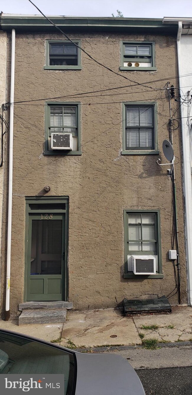 128 Conarroe St, Philadelphia, PA 19127 - photo 2