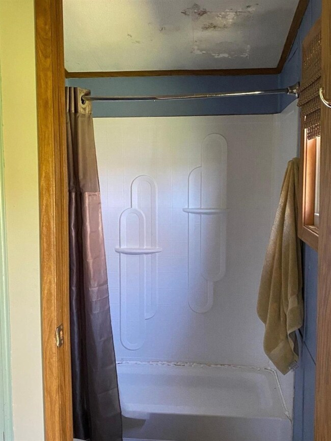 1224 E 500 S, La Porte, IN 46350 - photo 7