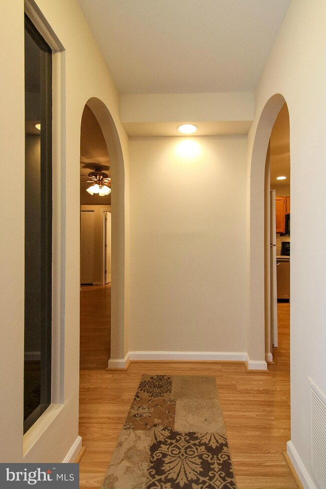 4211 Stockbridge Dr unit 7C, Dumfries, VA 22025 - photo 3