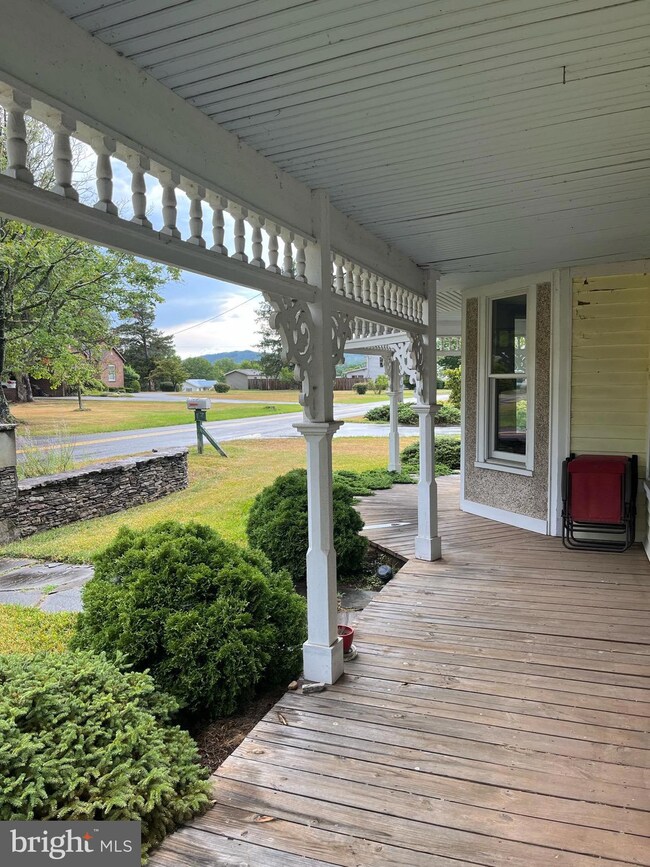 80 Carpenters Ave, Wardensville, WV 26851 - photo 4