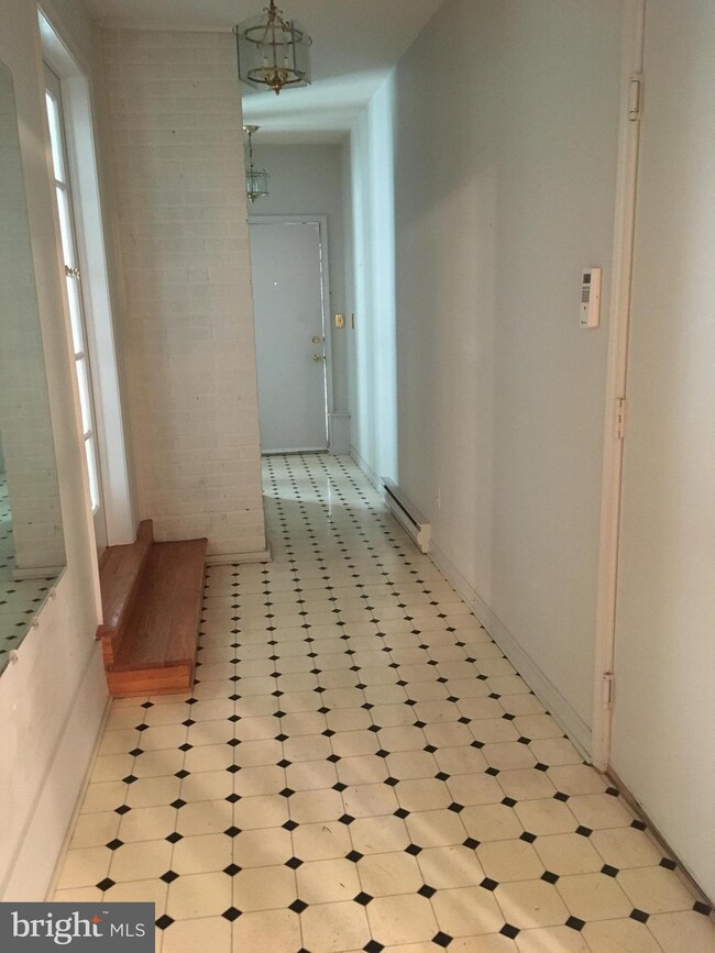 1138 Mchenry Dr, Glen Burnie, MD 21061 - photo 5