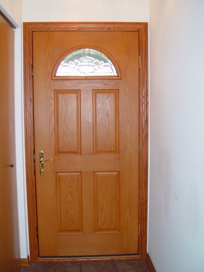 214 Fox Chase Ct unit 1, Oswego, IL 60543 - photo 4