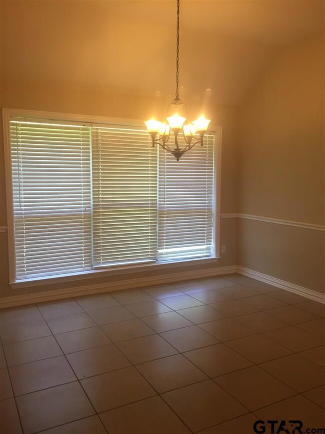 6057 6057 Brynmar Ct, Tyler, TX 75703 - photo 4