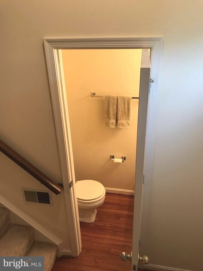 1729 Stourbridge Ct, Bowie, MD 20721 - photo 4