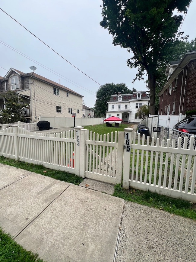 163 Bement Ave, Staten Island, NY 10310 - photo 3