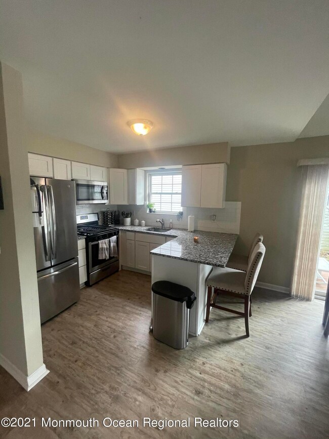 7 Sunnydale Ct, Bayville, NJ 08721 - photo 4