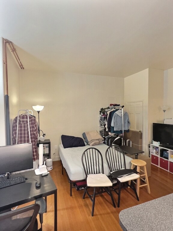 25 Garrison Rd unit 1F, Brookline, MA 02445 - photo 3