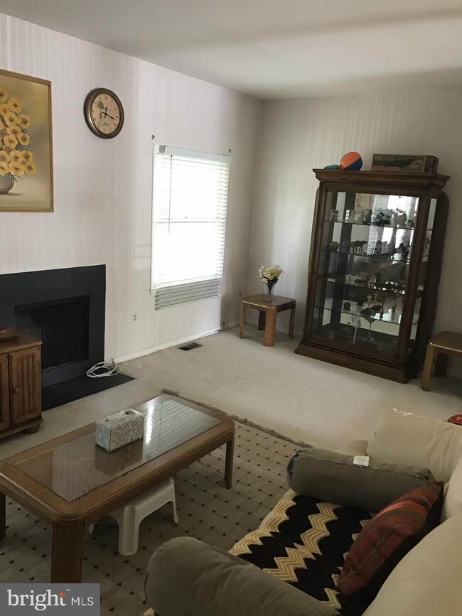 3012 Winter Pine Ct, Fairfax, VA 22031 - photo 5