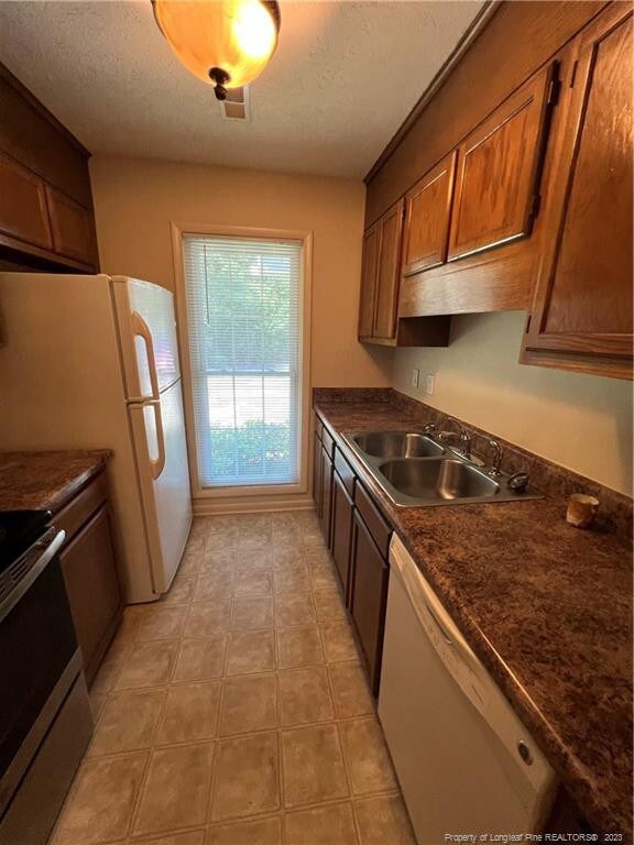 2700 Helaman Ct, Fayetteville, NC 28303 - photo 6