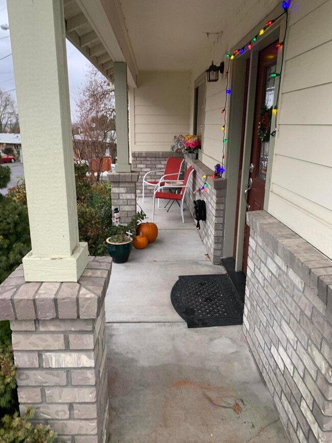 Covered Front Porch