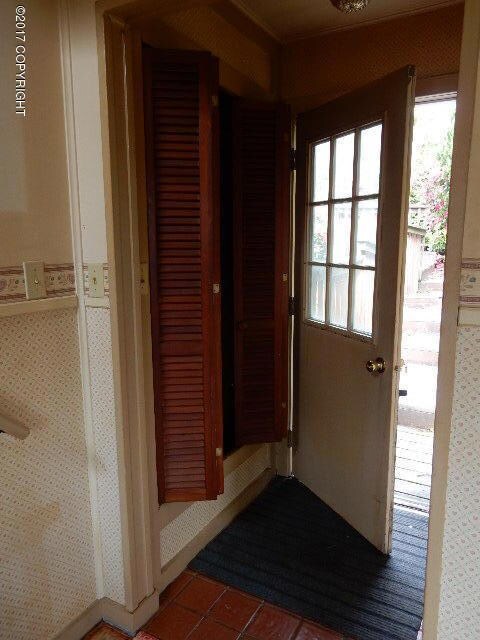 1124 Mission Rd, Kodiak, AK 99615 - photo 7