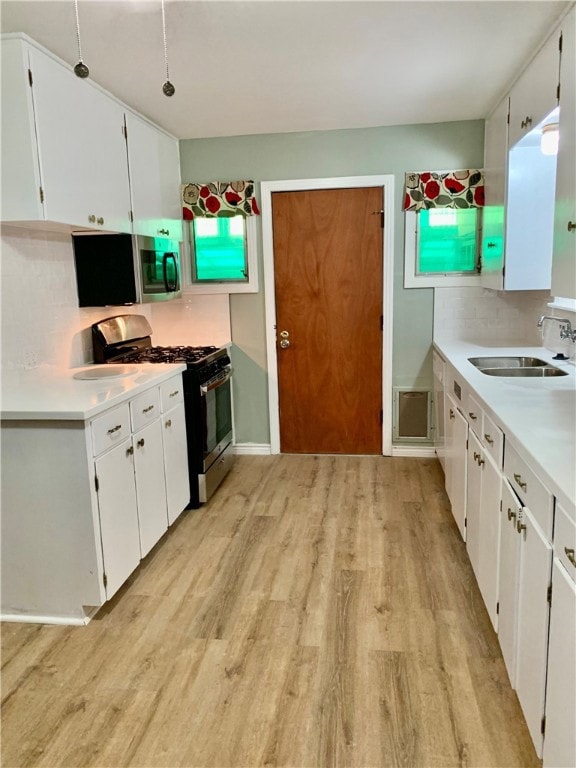 Spacious kitchen!