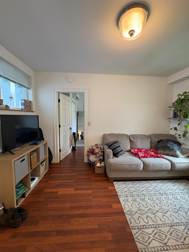 11-U Fletcher Place unit Upper, Burlington, VT 05401 - photo 3