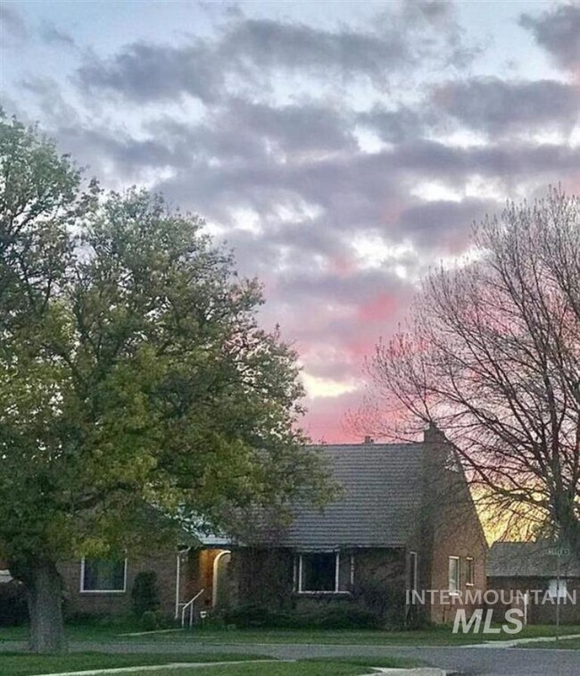 1900 Miller Ave, Burley, ID 83318 - photo 2