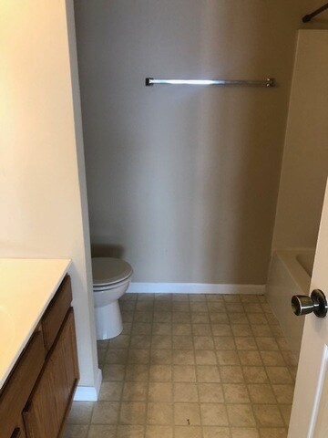 1711 Dekalb Ave unit A, Sycamore, IL 60178 - photo 3