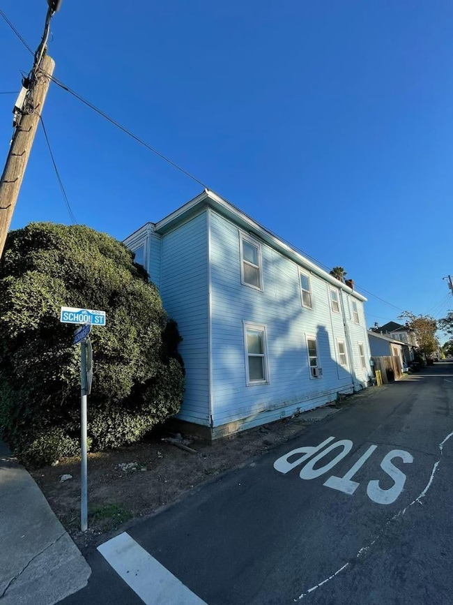 301 Sacramento St, Suisun City, CA 94585 - photo 3