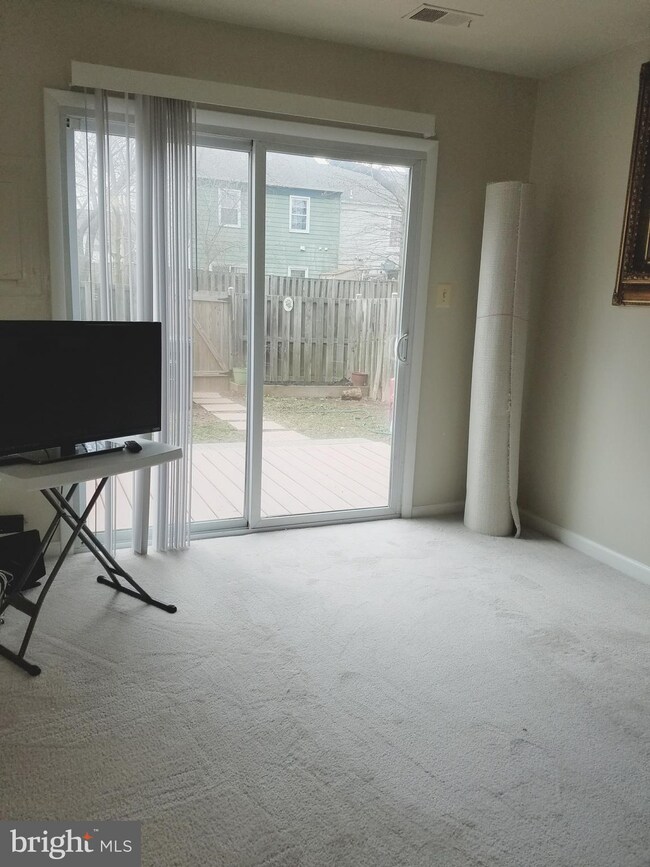 9073 Mcclellan Common, Manassas, VA 20110 - photo 5