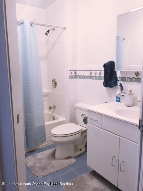 fullbath2ndfloor
