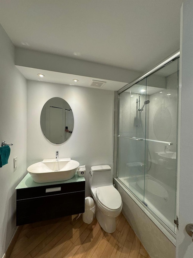 Brickell Key Two Condo unit 1214, Miami, FL 33131 - photo 6