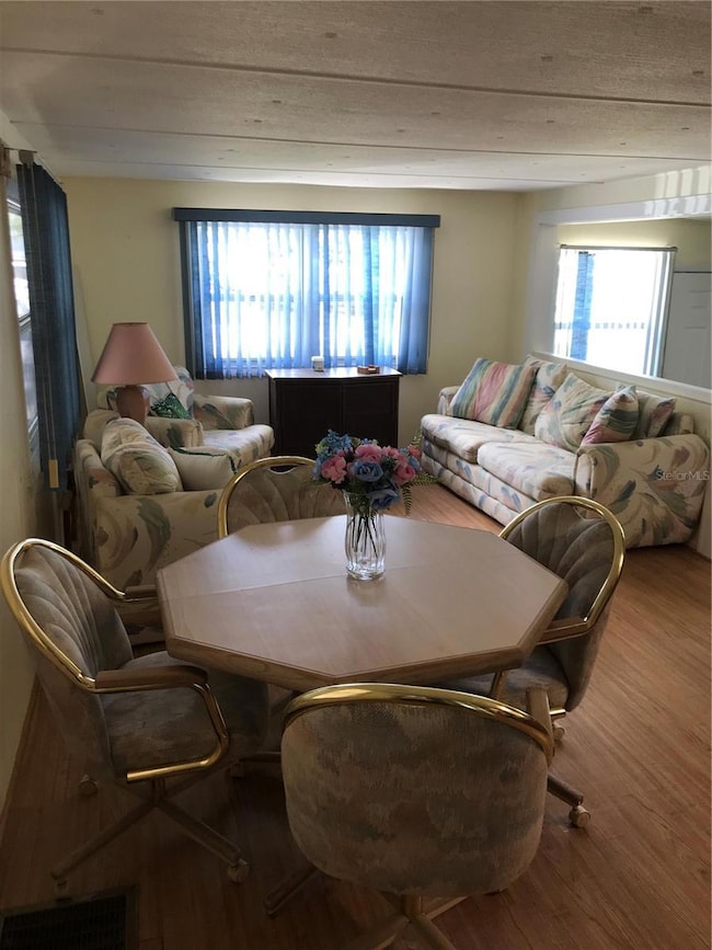 1091 Lemon St, Okeechobee, FL 34974 - photo 4