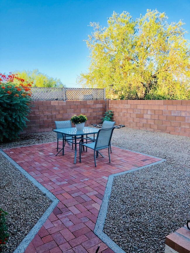 Back patio - red pavers