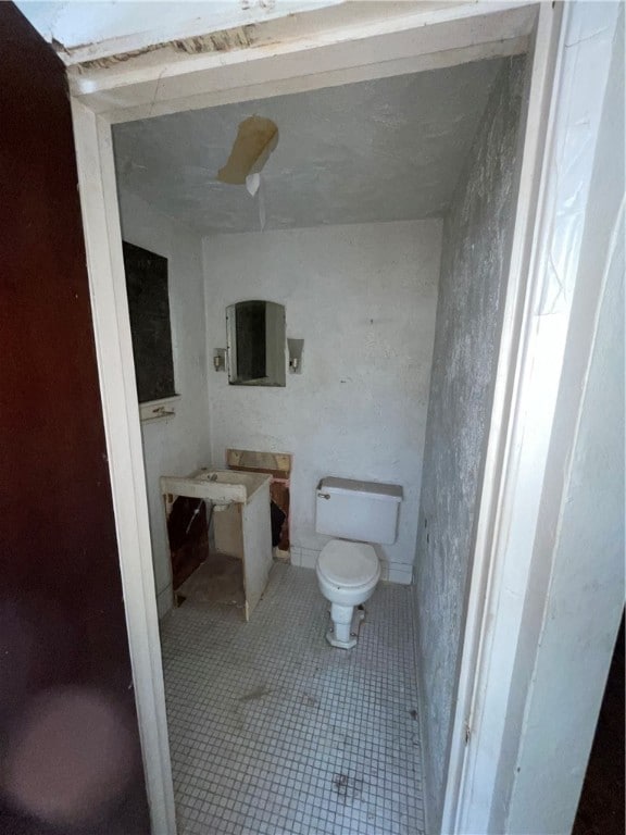 203 Elm St, Clairton, PA 15025 - photo 6