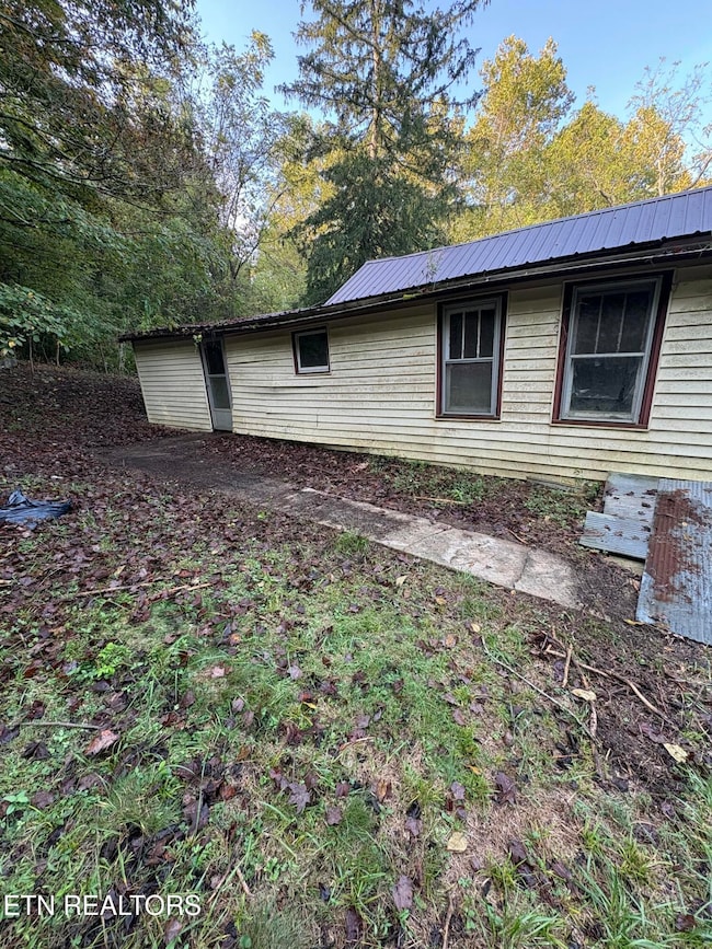 1340 Ryan Rd, Fall Branch, TN 37656 - photo 3