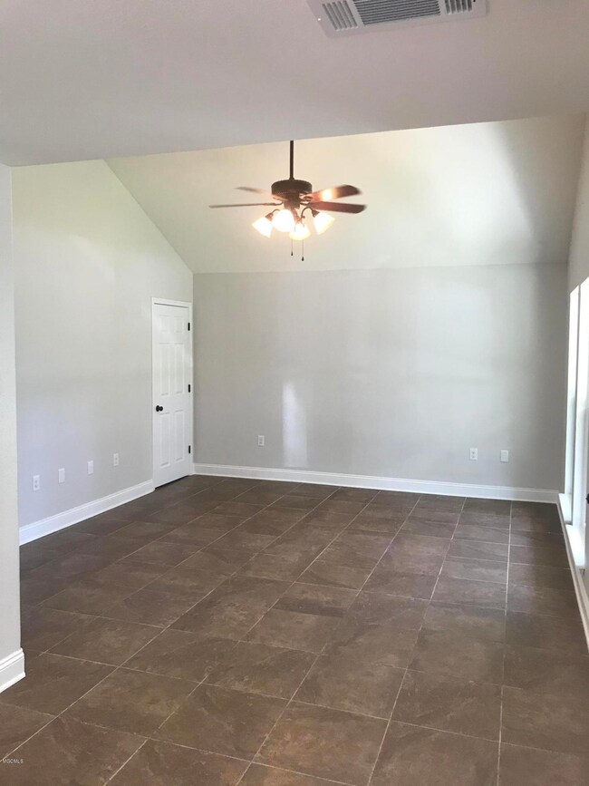 622 W Old Pass Rd, Long Beach, MS 39560 - photo 5