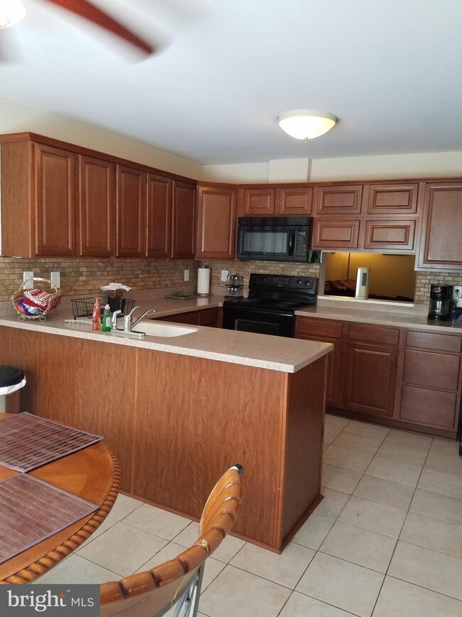 11883 Blue February Way, Columbia, MD 21044 - photo 3