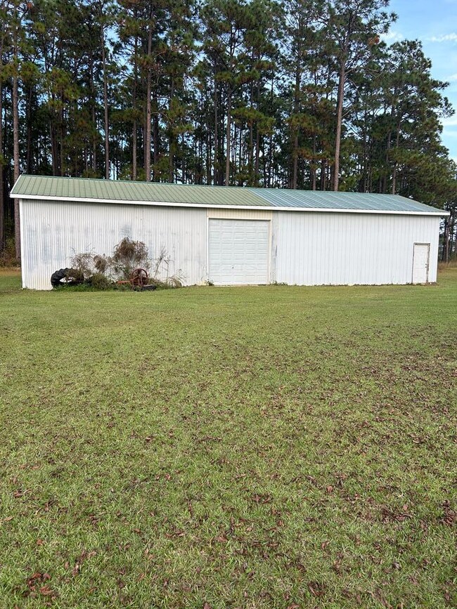 223 Walker Rd, Fitzgerald, GA 31750 - photo 6