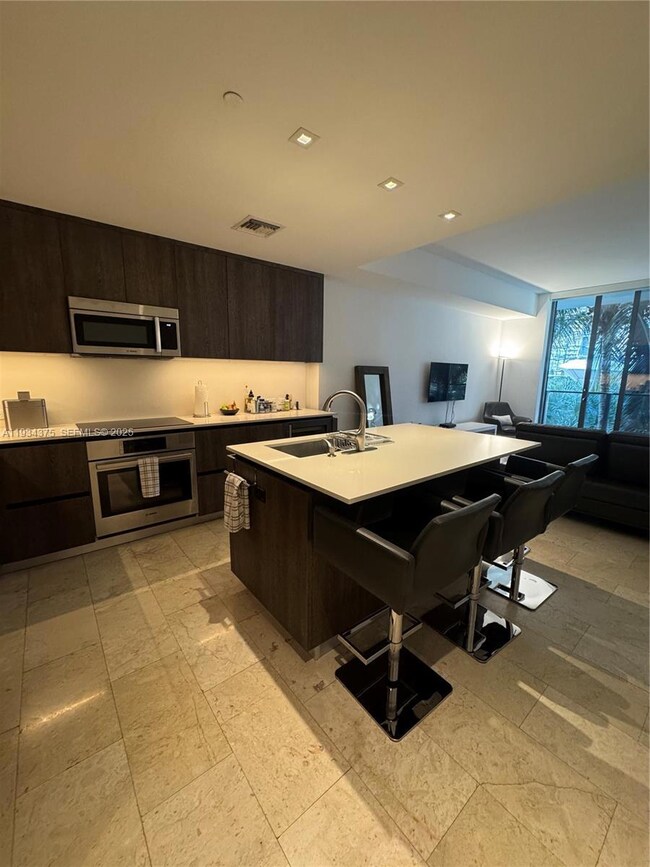 Rise Condo unit 805, Miami, FL 33130 - photo 6