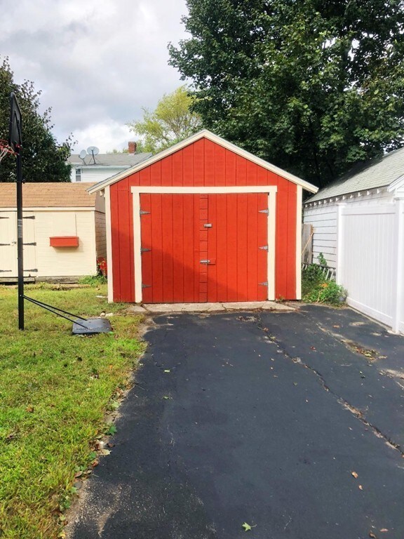 16 Martinack Ave, Peabody, MA 01960 - photo 3