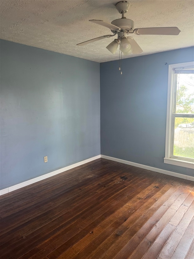 891 Three Forks Flatrock Rd, Oakland, KY 42159 - photo 5