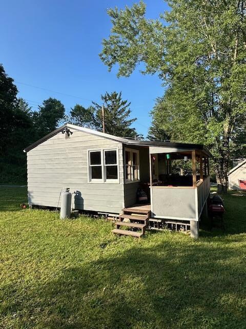 307 Windsor Rd, Kunkletown, PA 18058 - photo 2