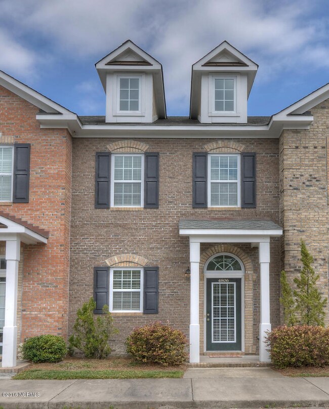 4806 Exton Park Loop-large-002-21-Front-